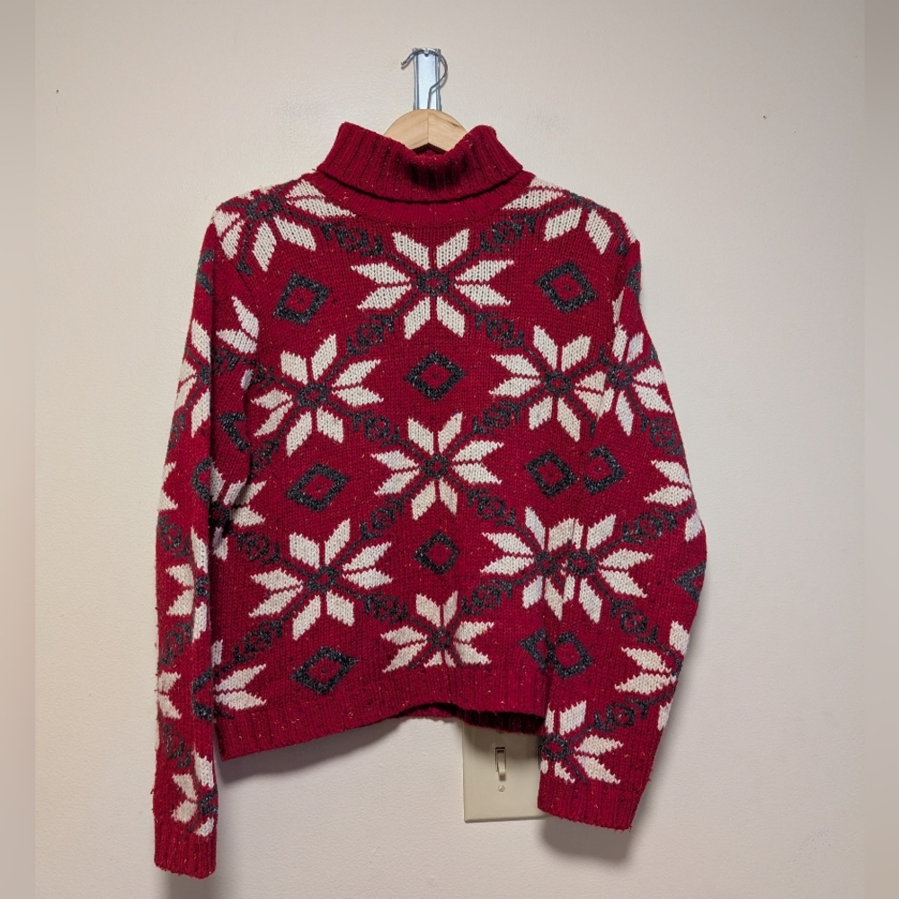 Marsh Landing Red Snowflake Turtleneck Sweater Medium